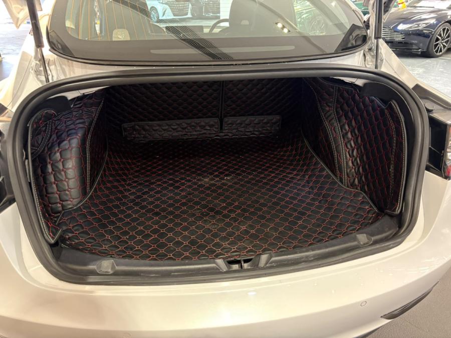 Model 3 Standard Range Plus - Image 5